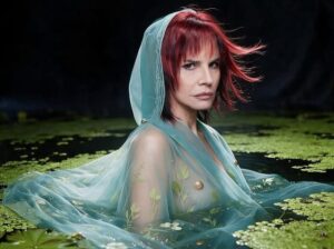 Fabiana Cantilo: Una flor que nunca pierde belleza